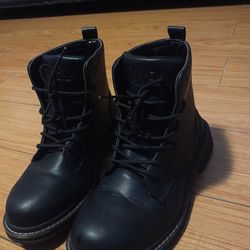 Steel Toe Boots Women’s 9 