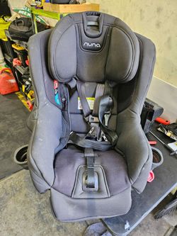 Nuna Rava Car Seat