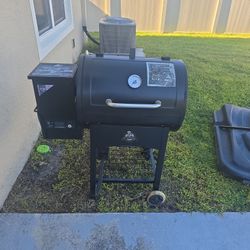 Pitboss Electric Grill/Smoker