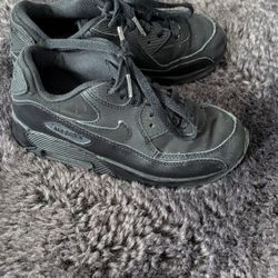 Nike Boys Air Max Shoes Black Lace Up Sneakers Athletic Casual Size 1 Y