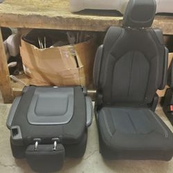 BRAND NEW BLACK CLOTH BUCKET SEATS 