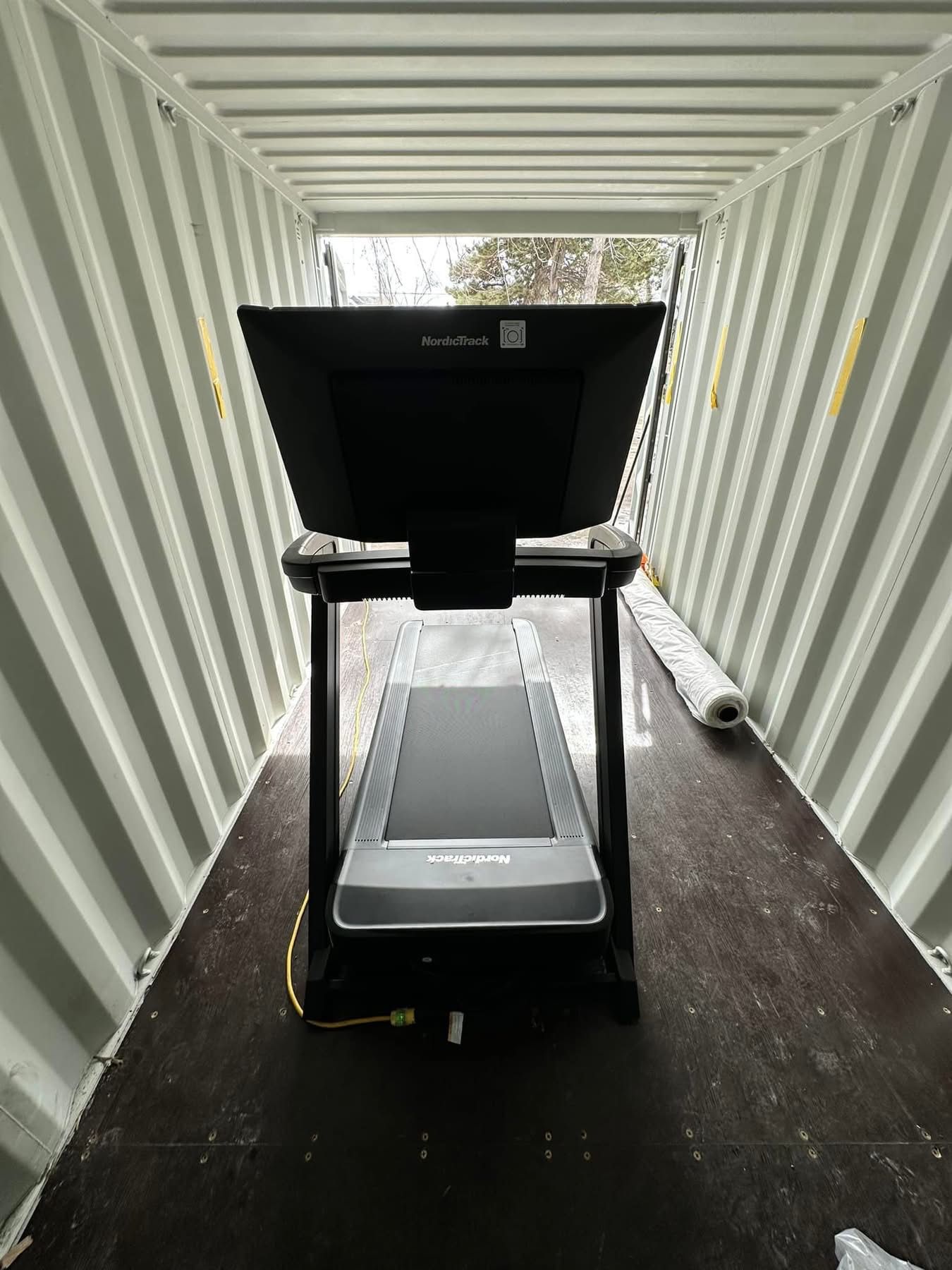 iFIT NordicTrack Commercial 2450 Treadmill