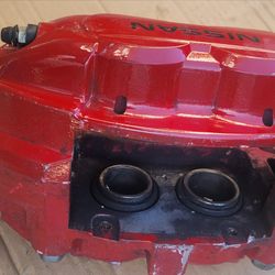 Nissan 350Z nizmo right front brake caliper