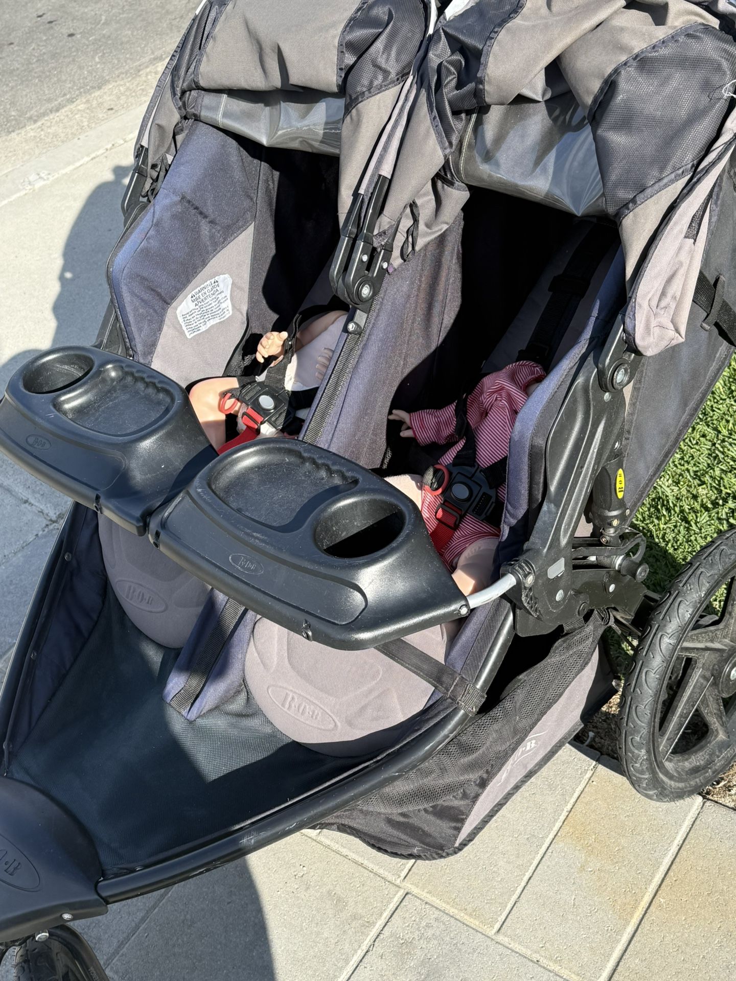 BOB Popular Double stroller Very Nice