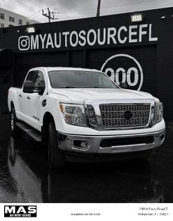 2018 Nissan TITAN XD Crew Cab