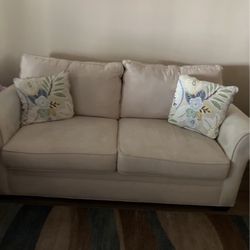 Rooms To Go Sofa