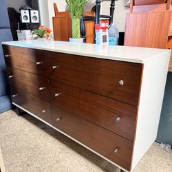 Modern 3-Piece Bedroom Set – 6-Drawer Dresser + 2 Nightstands – Two-Tone Wood & White