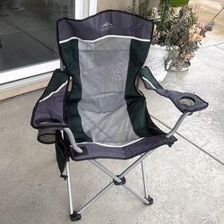Northwest folding chair