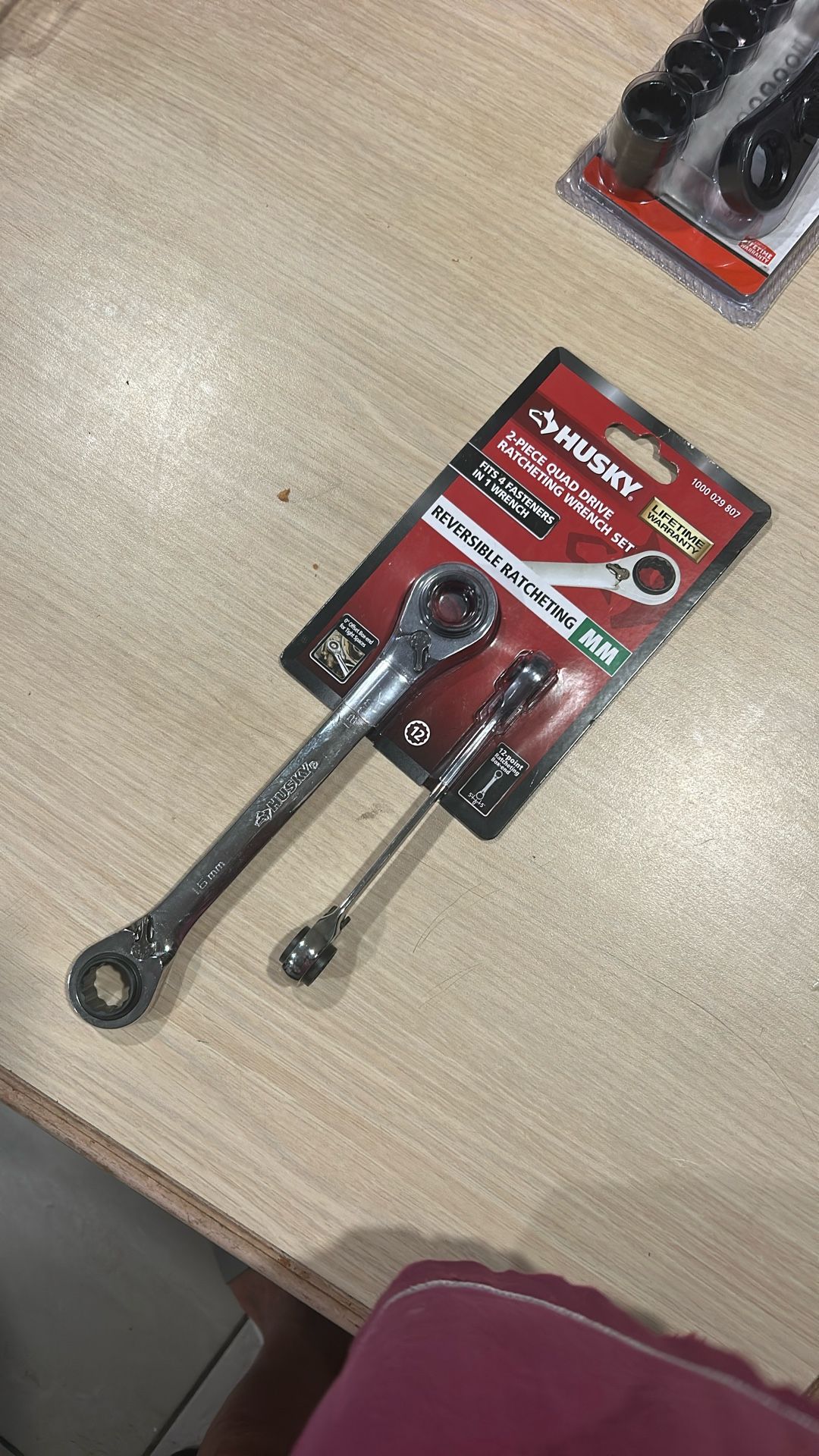 Husky Reversible Ratcheting