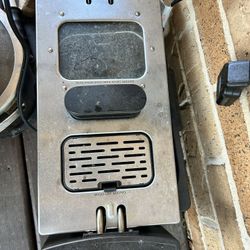 Deep Fryer, Dusty Outside Brand New Inside