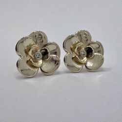 Flower Earrings $35