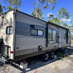 2015 Forest River Cherokee Grey Wolf 