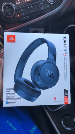Jbl 670 headphones Bluetooth