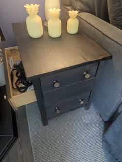 Lane Furniture. Side Table/Night Stand