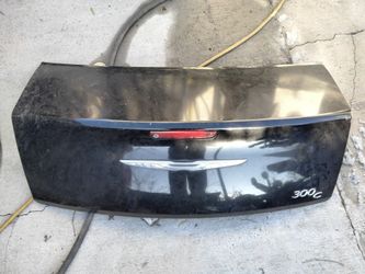2013 Chrysler 300 Trunk Lid