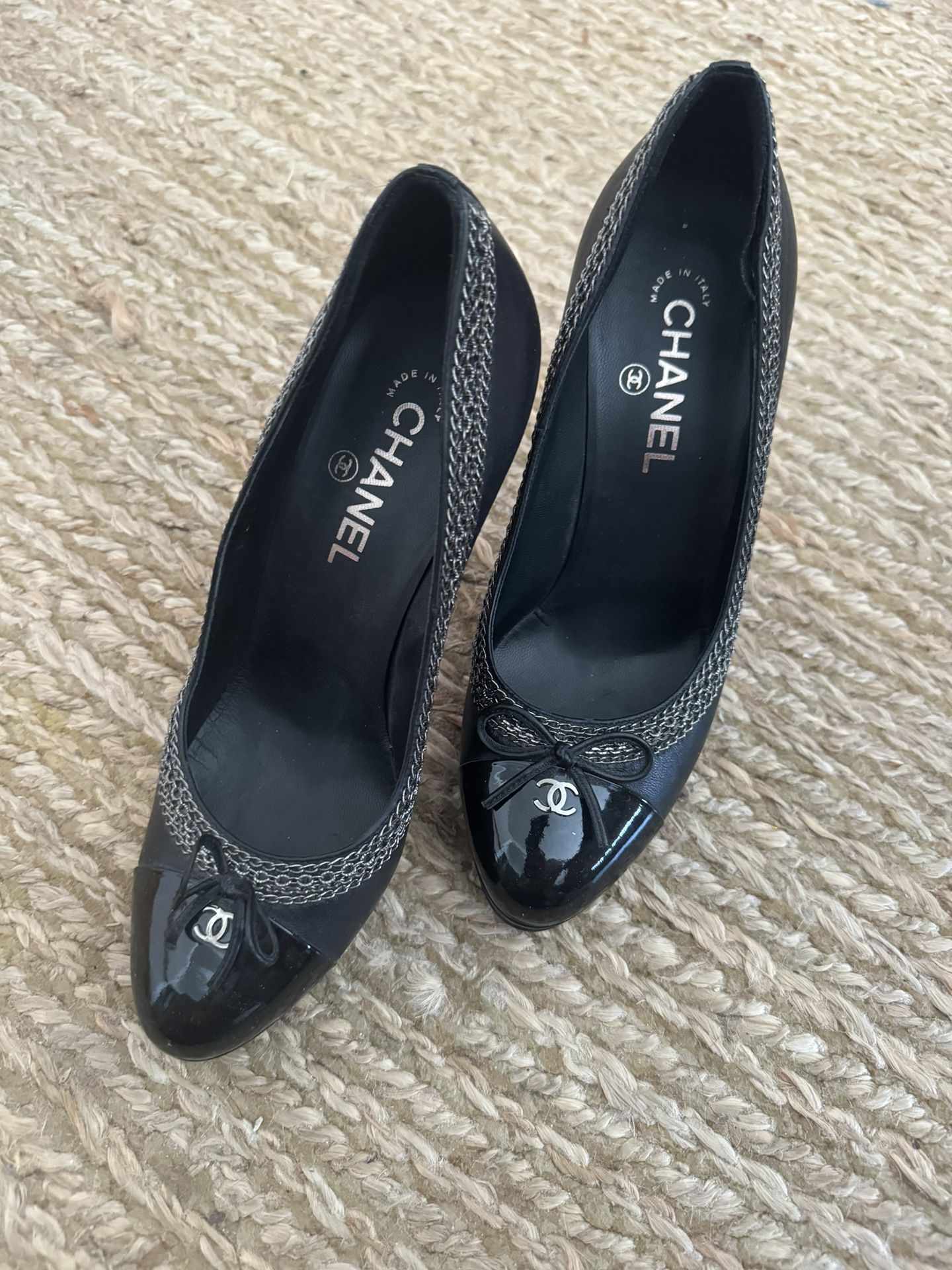 Authentic Chanel Heels 39