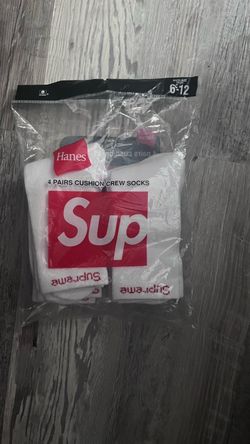 Supreme socks
