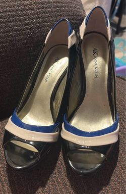 Black heels