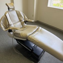Dental/tattoo Chair
