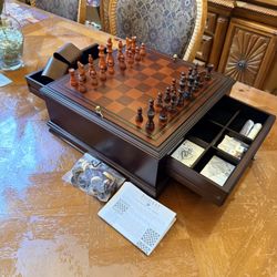 BOMBAY Deluxe Game Box