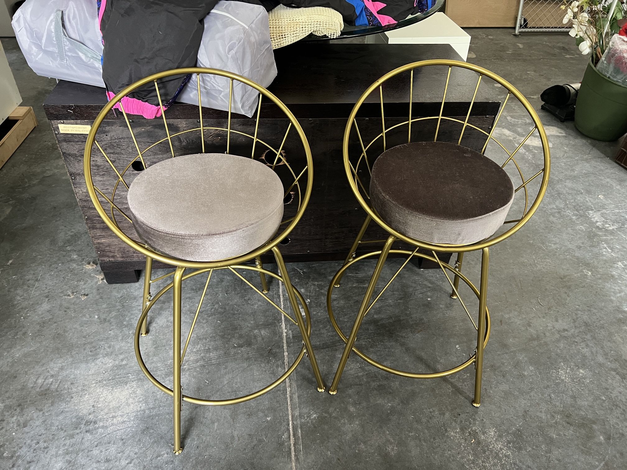 Counter Height Pair Of Stools