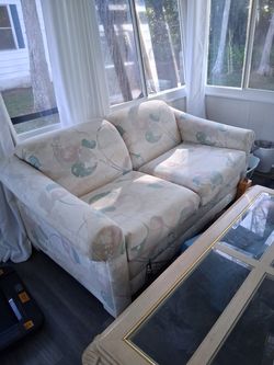 Couch and coffee table with side table set
