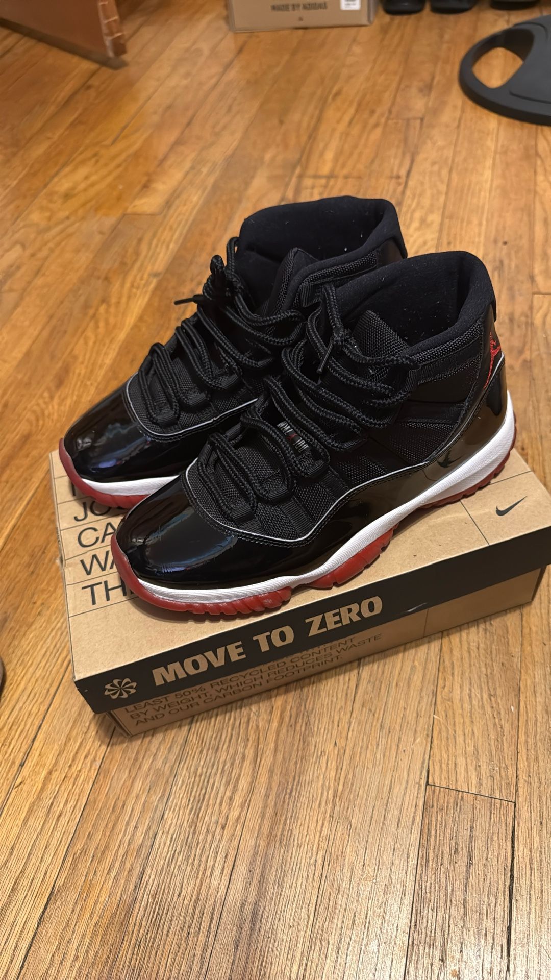 2019 Bred 11’s Size 9