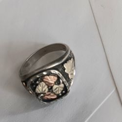 WHEELER BLACK HILLS GOLD RING 12KT 