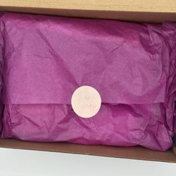 Start your gift shopping now! Mystery health and beauty gift boxes, bags, and 5 piece lippy bags!