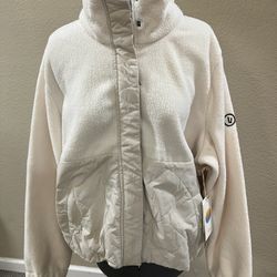Vuori Highlands Sherpa Jacket Womens XL Ivory Fleece - New With Tags 