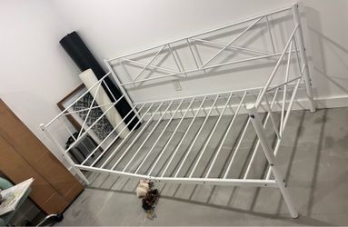 Free daybed frame