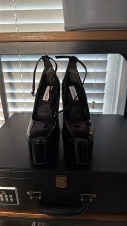 Steve Madden Pumps