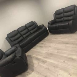 Black Top Grain Leather Reclining Sofas - SAME DAY DELIVERY - NO CREDIT NEEDED  - 0 Money Down 