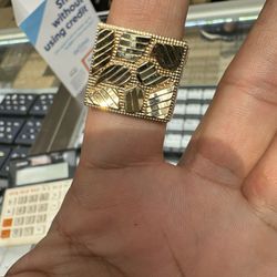 10kt Gold Nudget Ring 