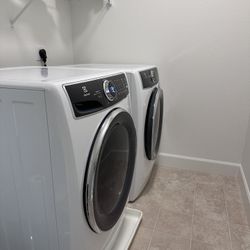 Electrolux Washer + Dryer 