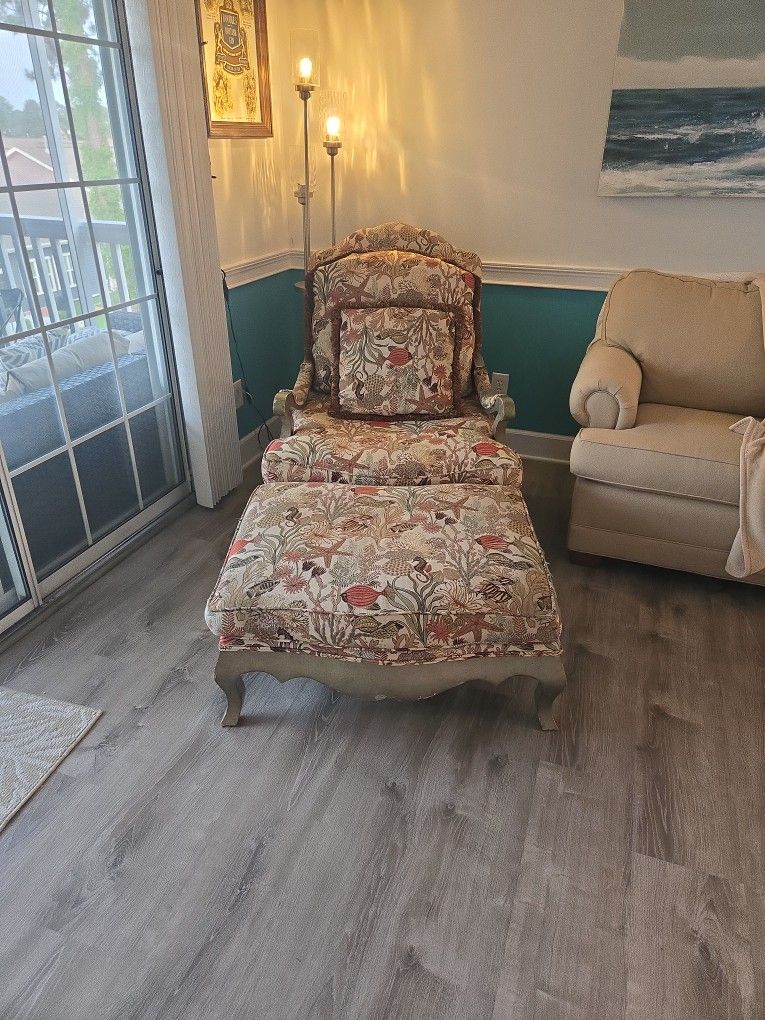 Chair/footrest Set
