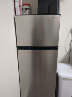 Vissani Small Fridge