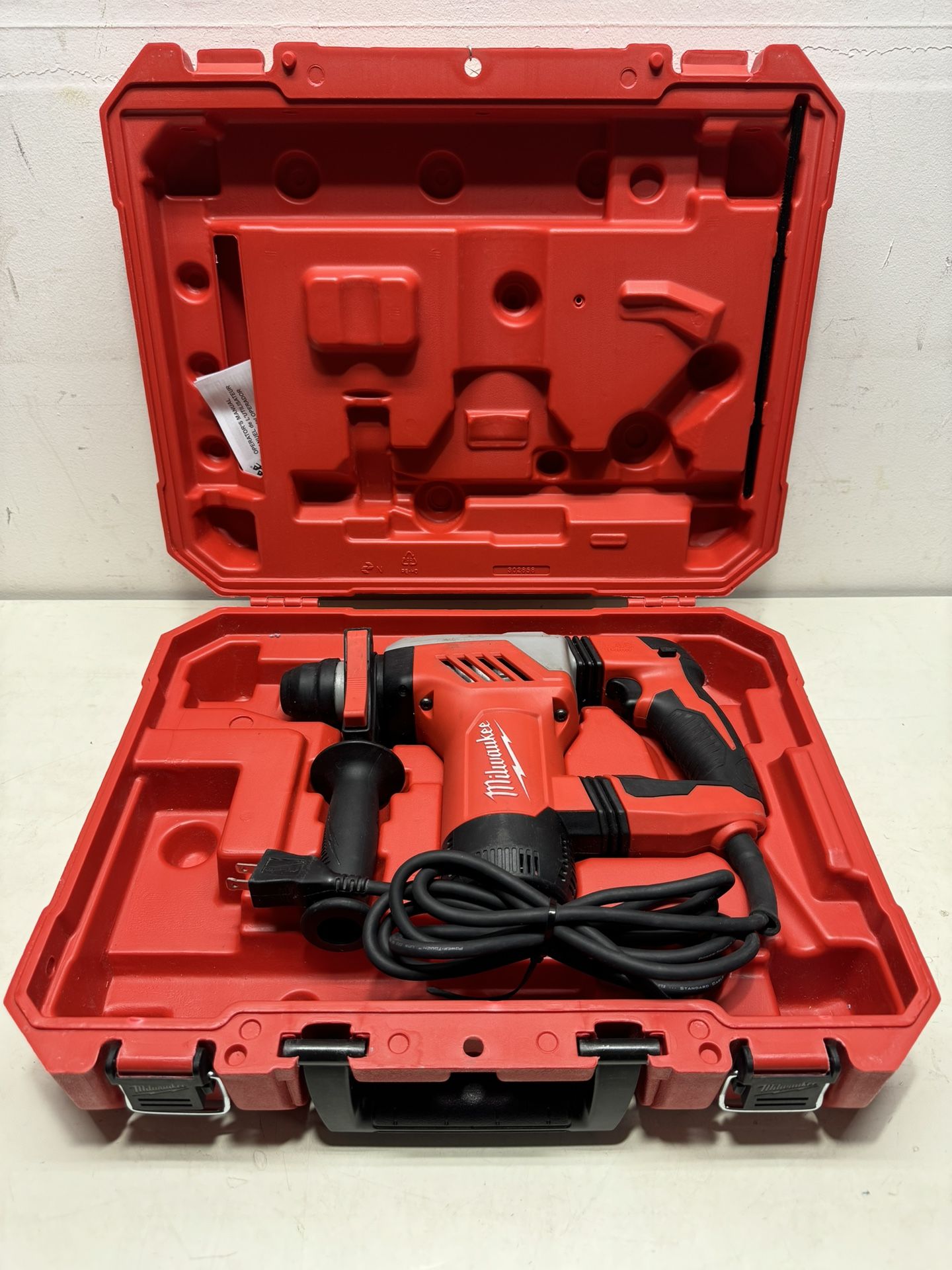 Milwaukee 5268-21 1-1/8 in. Corded SDS-Plus Rotary Hammer