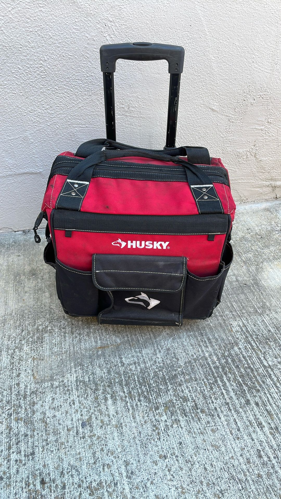 Husky 14 in. 13 Pocket Rolling Tool Bag 
