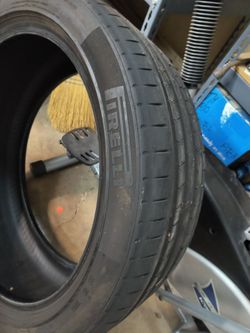Pirelli Used Tire 245/40 R20