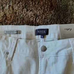 Unworn White Stretch Plus Size Capri Pants