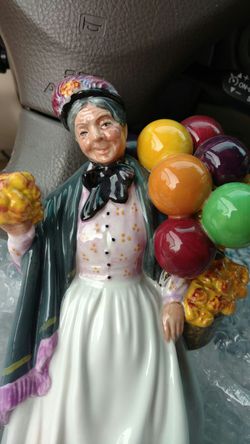 Vintage Royal Doulton Biddy Pennyfarthing old balloon lady figurine number 1843 mint and rare