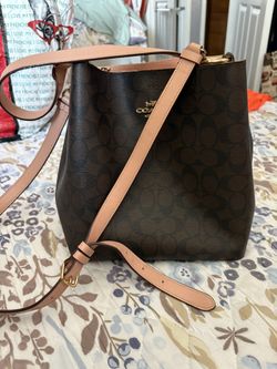 Coach Bucket Bag 