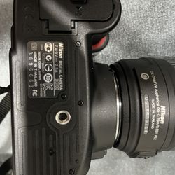 Nikon D 3100