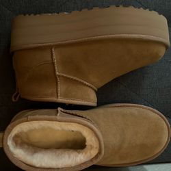 Uggs  Classic Ultra Mini Platform 