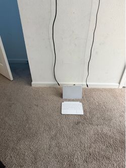 Real   Apple keyboard  for iPad