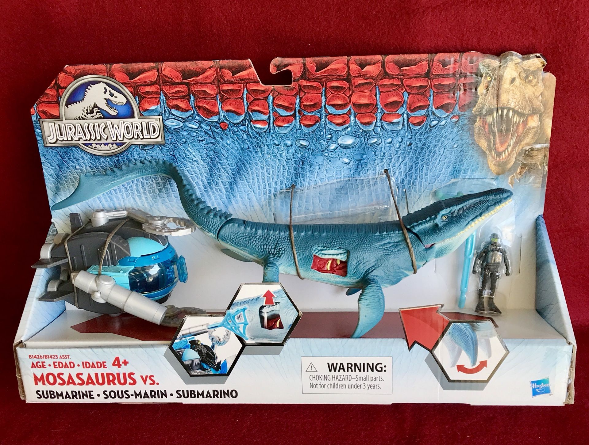 JURASSIC WORLD MOSASAURUS VS. SUBMARINE