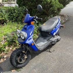 50cc Zuma Moped