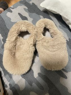 Ten Little Cozy Slippers