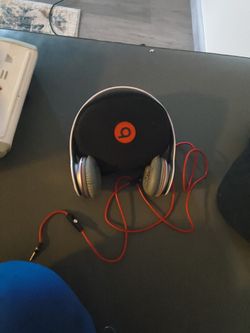 Beats by Dr. Dre Solo HD Wired On-Ear Headphone Black w/ Monster Cord